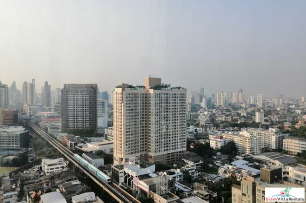 RHYTHM Sukhumvit 44/1 | Two Bedroom Condo with City Views for Rent on the 23rd Floor in Phra Khanong-11