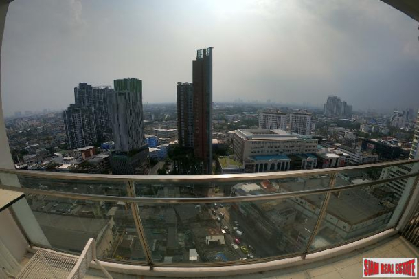 Classy 2 Bed Condo for Sale on 21st Exclusive Floor with City, Canal and River Views at Sukhumvit 71, Phra Khanong-11