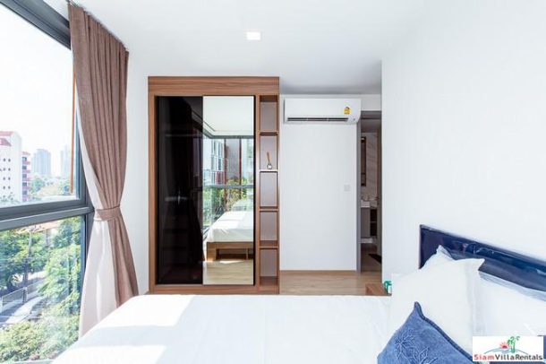 Taka Haus Ekamai 12| Two Bedroom Corner Condo for Rent in Ekkamai-20