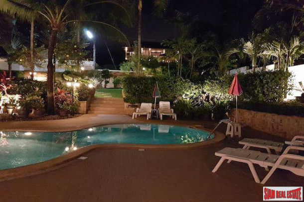 Beautiful Five Bedroom Pool Villa With Big Garden in Rawai-19