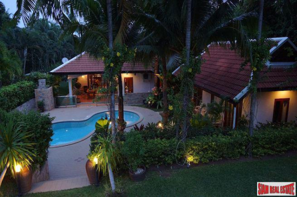 Beautiful Five Bedroom Pool Villa With Big Garden in Rawai-20
