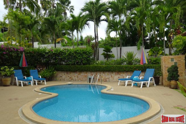 Beautiful Five Bedroom Pool Villa With Big Garden in Rawai-22