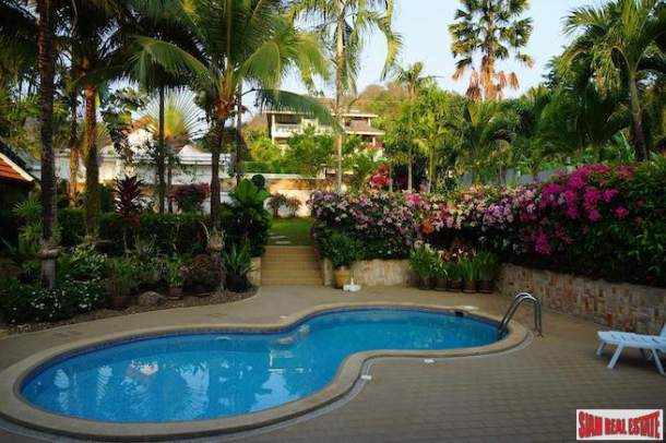 Beautiful Five Bedroom Pool Villa With Big Garden in Rawai-23