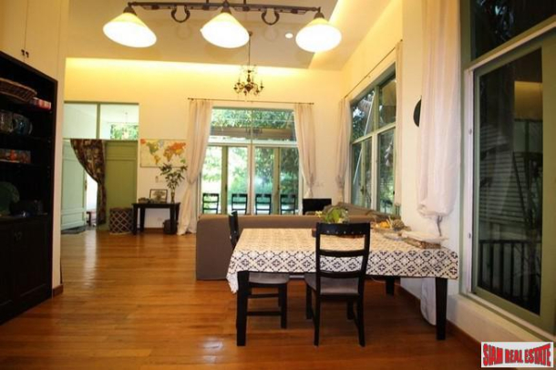Three Bedroom Thai Tropical Style House for Sale in  Phaya Thai-5