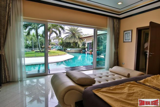 Jomtien Yacht Club III | Majestic 4 Bed Luxurious Pool Villa with Private Boat Mooring at Na Jomtien | 38% Discount!-8