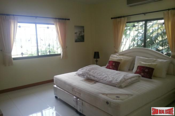 Spacious Two Storey Five Bedroom Home with Large Gardens and Swimming Pool for Sale in East Pattaya-3
