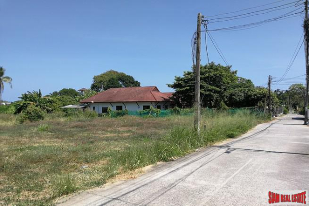 400 sqm Flat Land For Sale in Rawai, Perfect For Building a Pool Villa-2
