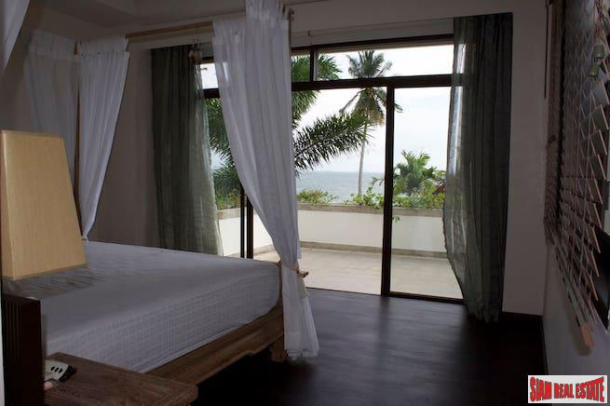 Luxurious Three Bedroom Beachfront Bali-style Pool Villa for Sale in Nuea Klong, Krabi-16