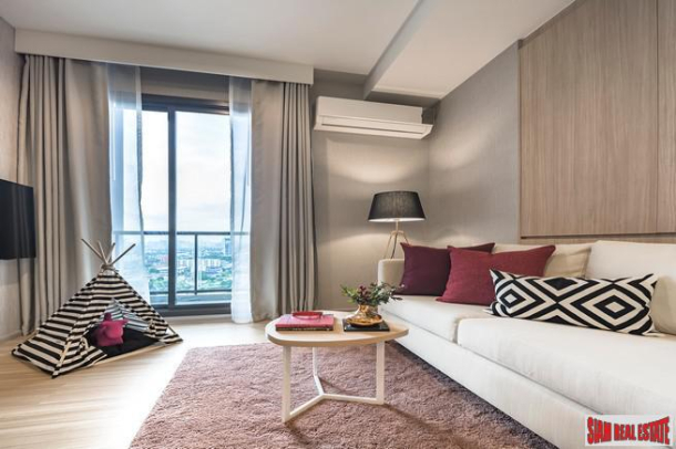 Newly Completed High-Rise Condo by Leading Developers at Chatuchak Park Area close to BTS and MRT, Excellent Facilities including Sport Arena - 2 Bed Units - Free Furniture and Electronics!-5