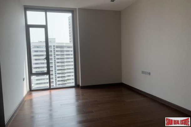 Q Sukhumvit | Ultra Modern Two Bedroom Condo for Sale on a High Floor with Great City Views-15
