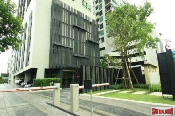 The Vertical Aree by Sansiri | Beautiful Fully Decorated Condominium in Ari - 300m. from BTS-17