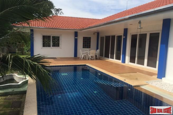 Three Bedroom Pool Villa with Big Garden Near Laguna - Great Family Home-1