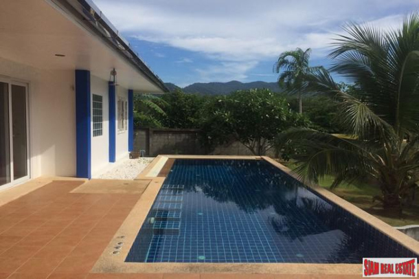 Three Bedroom Pool Villa with Big Garden Near Laguna - Great Family Home-3