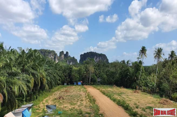 Newly  Constructed Three Bedroom Modern House only 15 minutes to Ao Nang Beach-8
