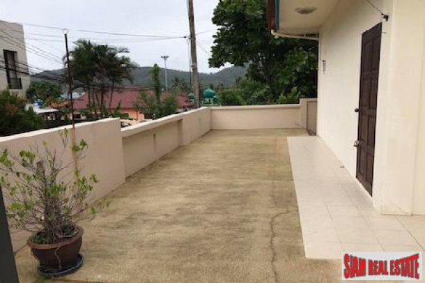 Three Bedroom Pool Villa for Rent in a Desirable Area of Rawai, Phuket-5