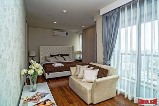 Pyne by Sansiri | Luxury One Bedroom for Rent with City & Pool Views very close to BTS Ratchathewii-18