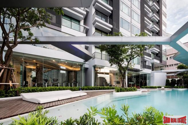 Pyne by Sansiri | Luxury One Bedroom for Sale with City & Pool Views very close to BTS Ratchathewii-1
