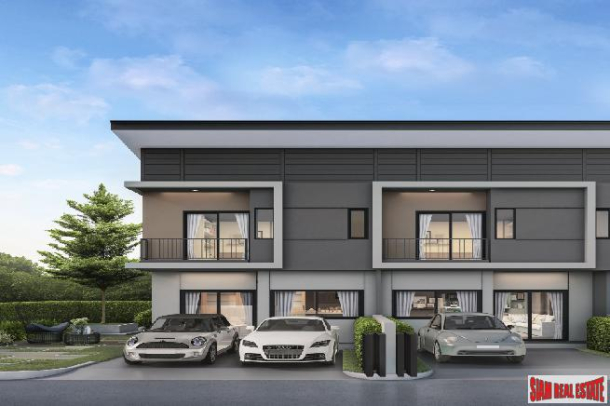 New Development of Modern Town Houses in Secure Estate with Excellent Facilities, close to Mega Bangna, Bang Phli-1