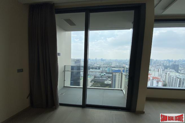 The ESSE Asoke | Excellent Two Bedroom Condo for Sale on the 39th Floor - Last Chance, Special Price !-5
