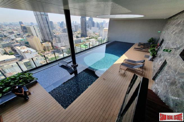 Noble Revo Silom | New Large One Bed 55 sqm Corner Unit on the 12A Floor - Investment Opportunity - 34% Under Market Price-1