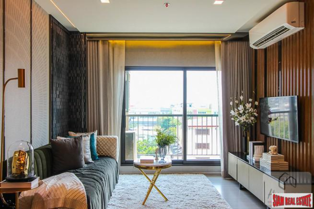 Life Sukhumvit 62 | Luxury 2 Bed Corner Show Unit Smart Condo for Sale at Sukhumvit 62 - Ready to Move In - 200 Metres to BTS Bang Chak - 20% Discount!-8
