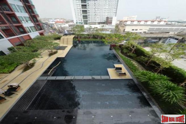WYNE Sukhumvit | One Bedroom for Sale with Nice City and Pool Views in Phra Khanong-17