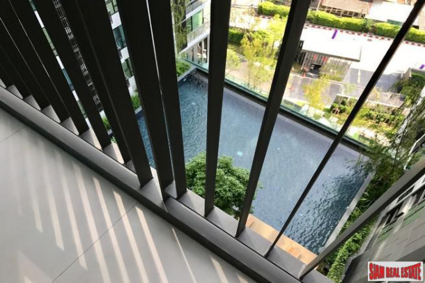 Rhythm Sukhumvit 36 | Comfortable One Bedroom Thong Lo Condo for Sale with City & Pool Views-5