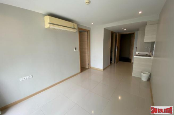 SOCIO Reference 61 |  1 Bed Unit on the 4th Floor for Sale at Sukhumvit 61, Ekkamai-3