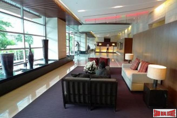 The Lake Condominium | Elegant Four Bedroom Condo with Benjasiri Park Views for Sale in Asok-4