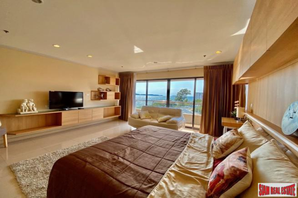 Baan Haat U Tong | Luxurious & Large Three Bedroom Condo in Pattaya City with Direct Sea Views-3
