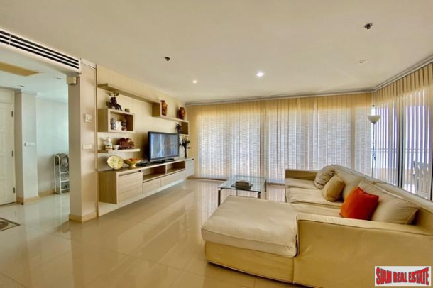 Baan Haat U Tong | Luxurious & Large Three Bedroom Condo in Pattaya City with Direct Sea Views-7
