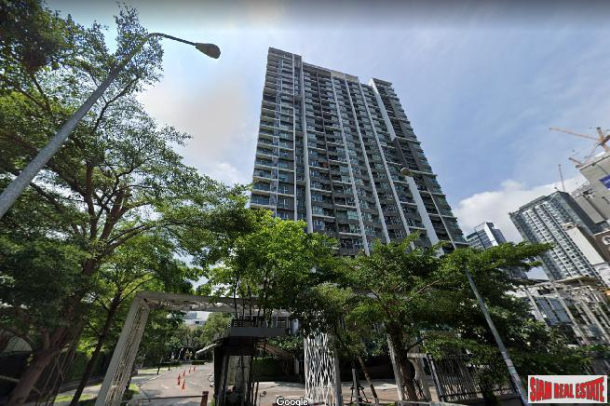 Aspire Rama 9 | Brightly Furnished One Bed Condo on 20th Floor with Closed Kitchen in Excellent Location of Rama 9-1