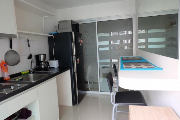Aspire Rama 9 | Brightly Furnished One Bed Condo on 20th Floor with Closed Kitchen in Excellent Location of Rama 9-16