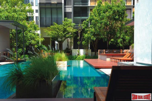 Domus 18 | Spacious Three Bedroom Condo for Rent with Nice Green Garden Views-3