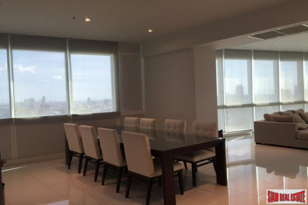 Millennium Residence | Three Bedroom Condo for Rent on the 32nd Floor and Benjasiri Park Views-20