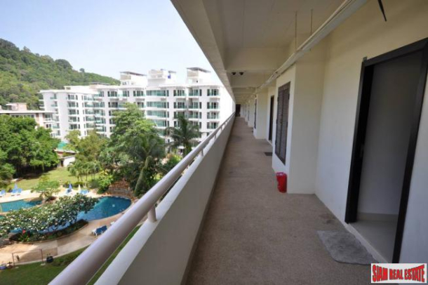 Phuket Palace Condo | Patong 48 sqm Studio for Sale only 700 m. to the Beach-17