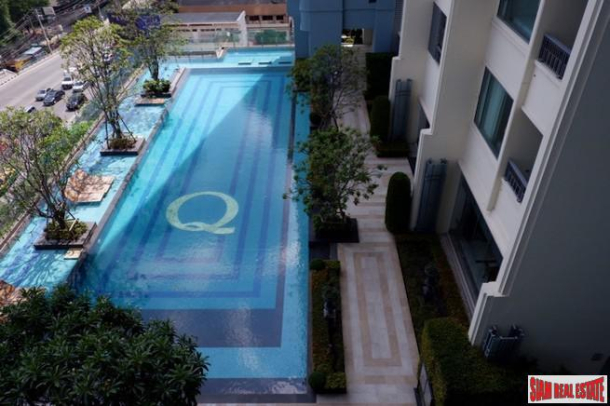 Q Asoke | Cozy Rare Studio Unit for Sale with Pool & City Views in Petchaburi-15