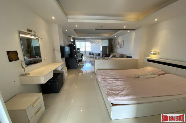 Phuket Palace Condo | Sea View 48 sqm Studio for Sale only 700 m. to the Beach-14