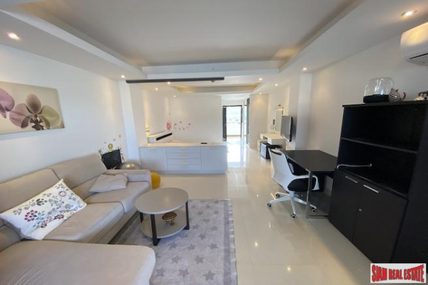 Phuket Palace Condo | Sea View 48 sqm Studio for Sale only 700 m. to the Beach-16