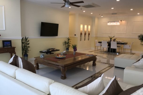 Baan Sathorn Chaophraya | Riverside Luxury 3 Bed Penthouse for Rent-5