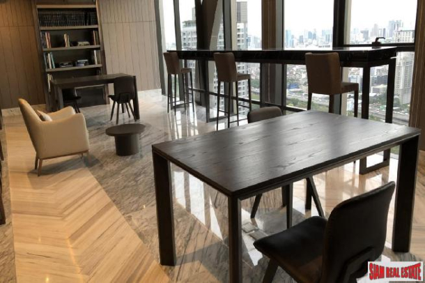 Newly Completed Luxury Mixed Use High-Rise Condo with Grade A Office and Luxury Mall at Asoke - Large 1 Bed Units - Apply for Special Prices!-29