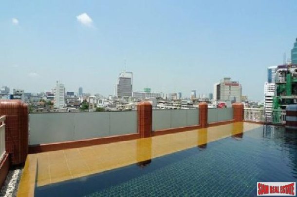 Manhattan Chidlom | Nicely Decorated  2 Bed Condo with Canal Views in Chidlom-28