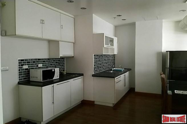Master Centrium | Spacious One Bedroom for Rent in Asoke with Pool Views & Great Price-3