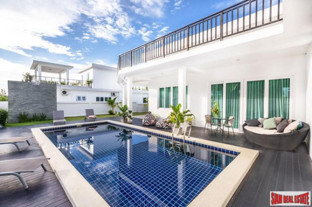 Modern Three Bedroom Pool Villas in New Na Jomtien Development-10