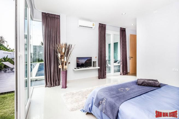 Modern Three Bedroom Pool Villas in New Na Jomtien Development-14