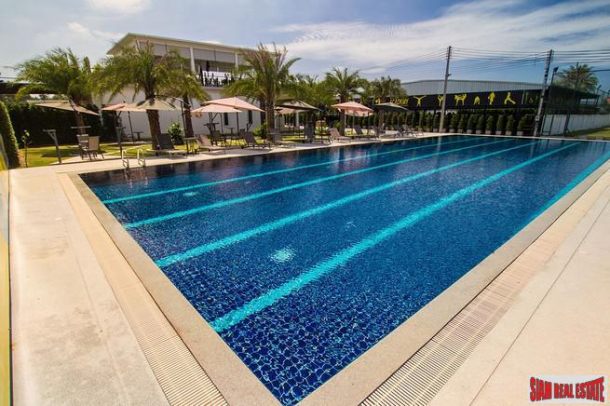 Modern Three Bedroom Pool Villas in New Na Jomtien Development-27