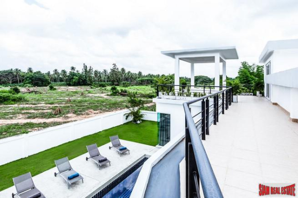 Luxurious Five Bedroom Pool Villas in New Na Jomtien Development-4