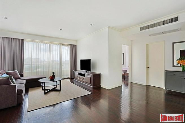Condo One X Sukhumvit 26 | Bright and Spacious One Bedroom Close to BTS Phrom Phong-20