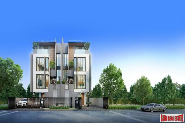 Secure Estate of Luxury Town Homes in Construction at Sukumvit 101, Phunnawithee-6