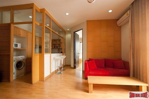 CitiSmart Sukhumvit 18 | Sunny Two Bedroom Condo for Rent in a Central Asok Location-18